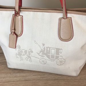 👜COACH 🌼 fabric and cream leather handbag